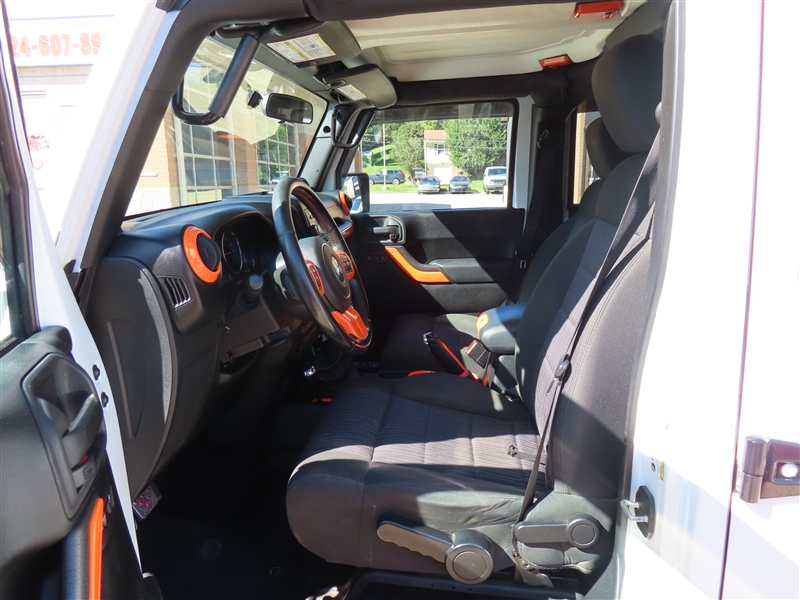2012 Jeep Wrangler Unlimited Sport - Photo 9