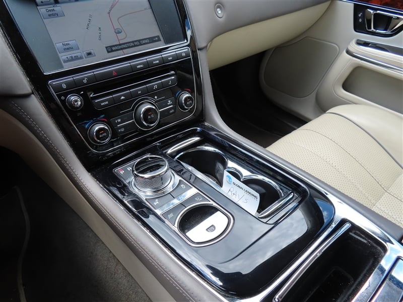 2015 Jaguar XJ Portfolio - Photo 17