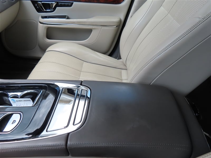 2015 Jaguar XJ Portfolio - Photo 18