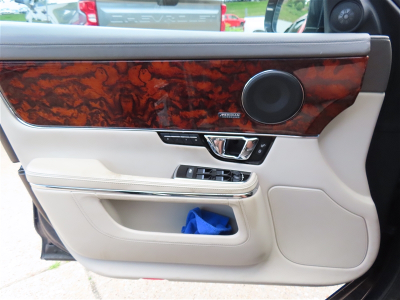 2015 Jaguar XJ Portfolio - Photo 27